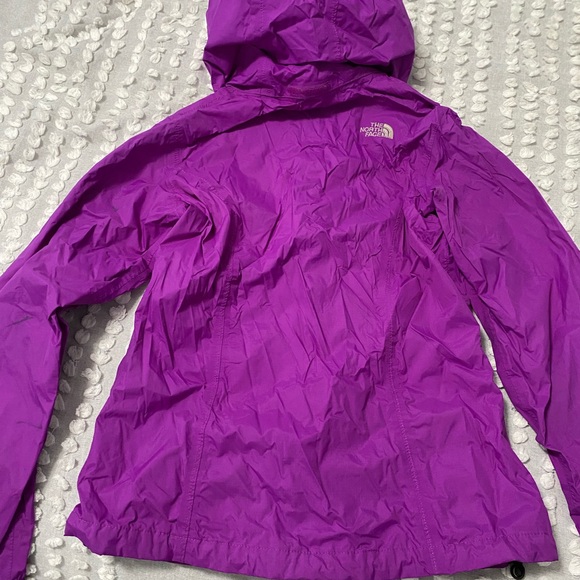 The North Face spring jacket - Picture 2 of 4